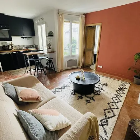 Flat Near Republique - 12 Min Walk