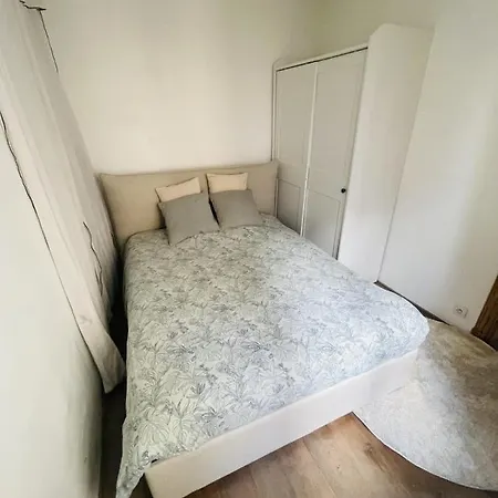 Flat Near Republique - 12 Min Walk Apartment Paris